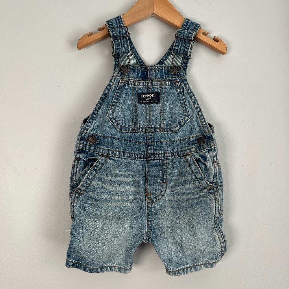 SOLD OshKosh B'gosh Blue Denim Shortalls Shorts Overalls Classic Style 6-9M Baby - Picture 2 of 4